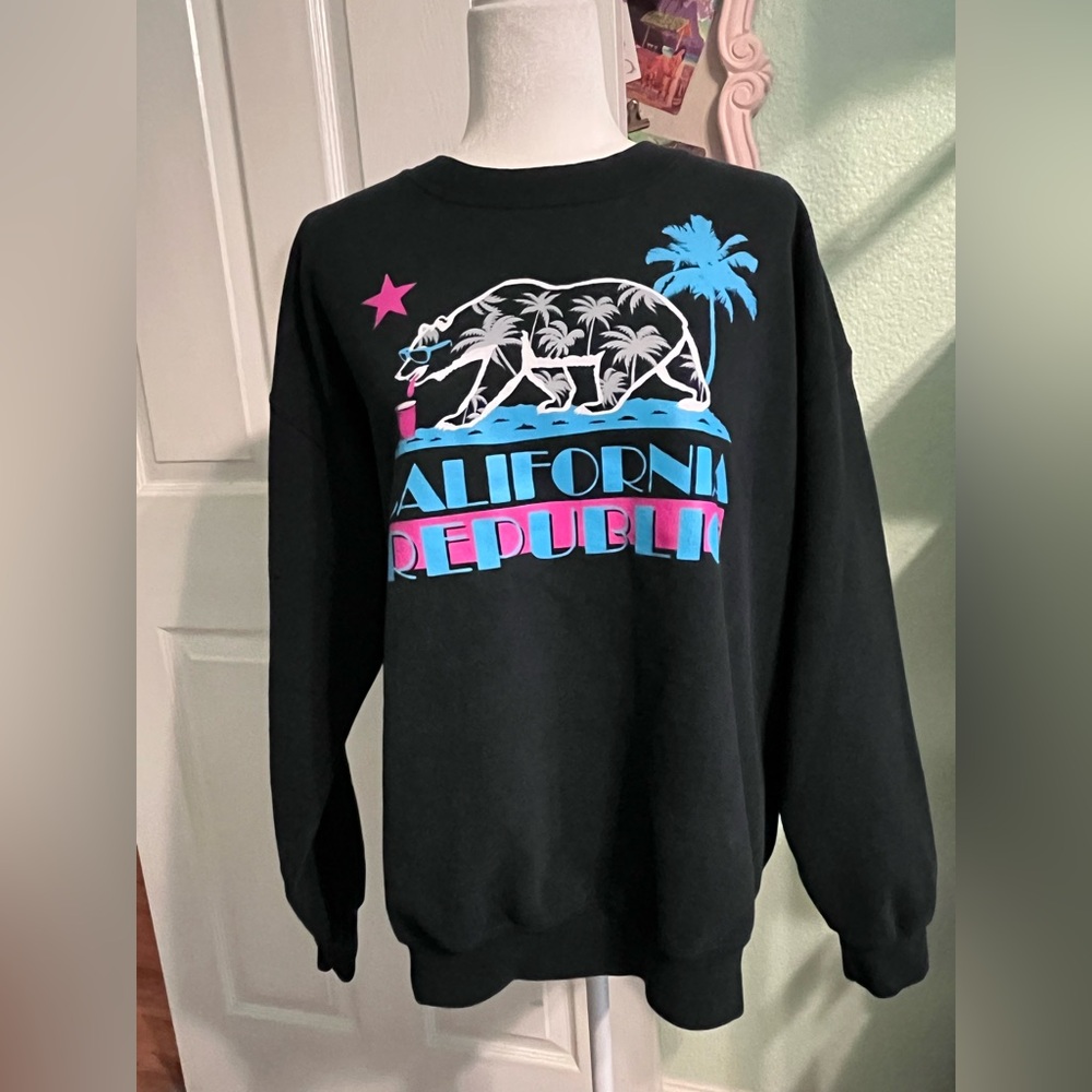 Riot Society Black Crewneck Sweater with California Graphic